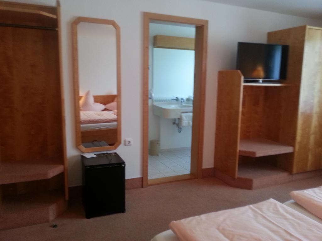 Hotel Seewirt Nonnenhorn Chambre photo